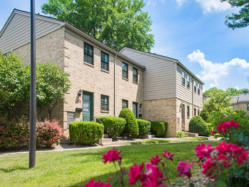 Exterior of Chartwell Townhouse Apartments