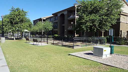 Rehoboth Place apartments in Phoenix, AZ courtyard and community garden
