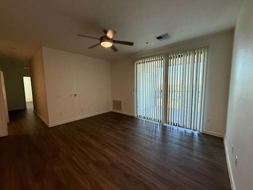 New Frontier 3x2 - livingroom
