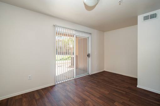 Steeple Chase Apartments in Peoria, AZ, LIHTC community, Living Room