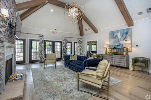 Expansive Living Room at Mill Creek Run Apartments, Macon