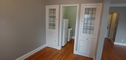 studio dining area