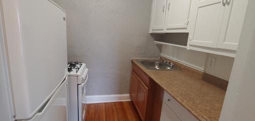 Studio Kitchen
