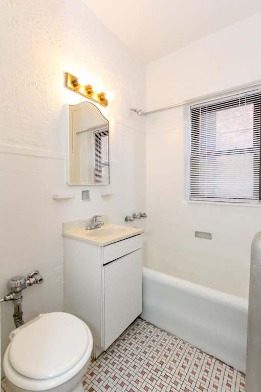 Manor Bathroom