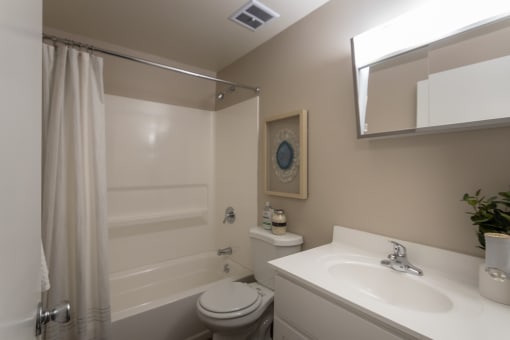 full bathroom  at Aspen Village, Ohio, 45238