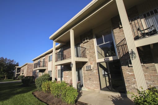 This is a photo of the exterior building at Blue Grass Manor