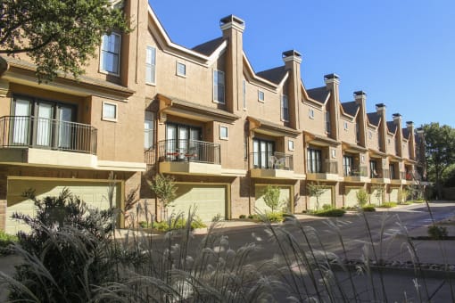 Garages at The Brownstones, Dallas, Texas