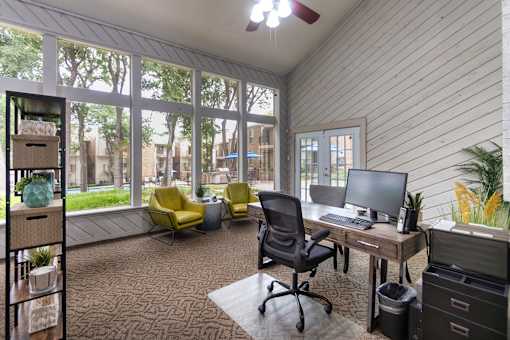 This is a picture of the leasing office at Canyon Creek in the Midtown neighborhood of Dallas, TX