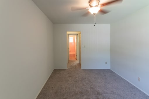 This is a photo of the bedroom in the 631 square foot, B-style 1 bedroom floor plan at Colonial Ridge Apartments in the Pleasant Ridge neighborhood of Cincinnati, OH.