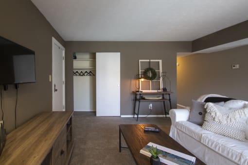 This is a photo of the living room in the 950 square foor, 2 bedroom apartment at Deer Hill Apartments in Cincinnati, OH.