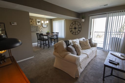 This is a photo of the living room in the 950 square foor, 2 bedroom apartment at Deer Hill Apartments in Cincinnati, OH.