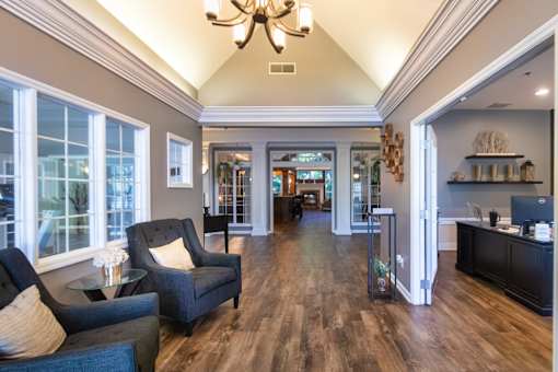 The entryway of the leasing office at Fairfield Pointe Apartments in Fairfield, Ohio.