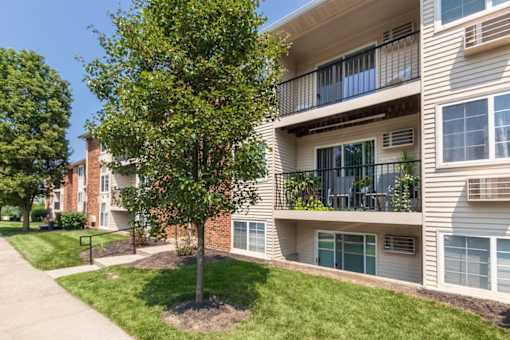 building exteriors/grounds at Fairfield Pointe, Fairfield, OH