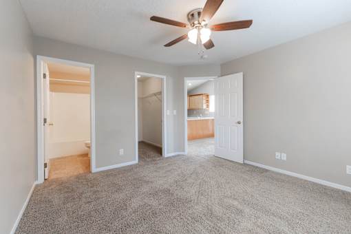Plush Carpeting at Saylorville Lakeside, Iowa