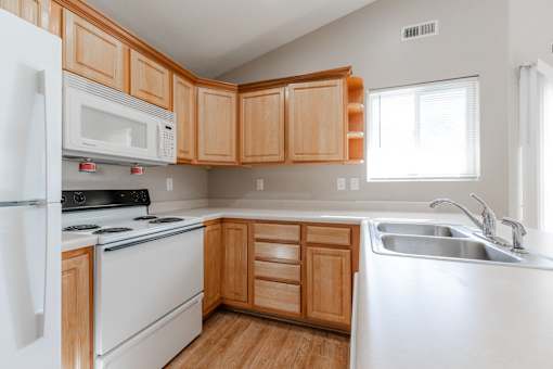 Modern Kitchen at Saylorville Lakeside, Iowa