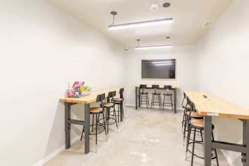 Dining Area at Rowat Lofts, Des Moines, Iowa