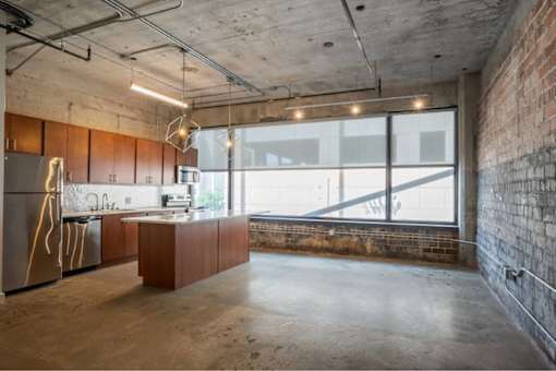 Living Space Plenty Of Natural Light at Clemens Building, Iowa , 50309