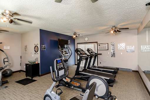Modern Fitness Center at Creekstone Falls, Sioux Falls