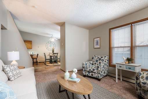 Living Area at Creekstone Falls, Sioux Falls, South Dakota