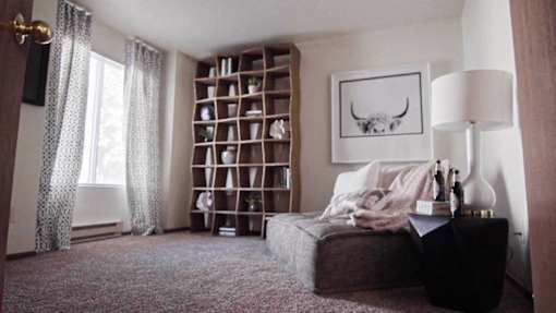 Cozy Reading Room at Hamlet Apartments, West Des Moines, IA
