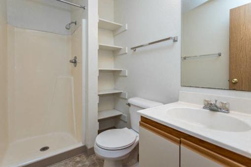 Luxurious Bathroom at Hamlet Apartments, West Des Moines