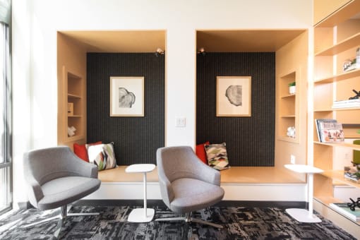 Reading Room With Ample Of Sitting Area at Discovery Heights, Issaquah, WA