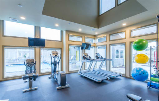 24-hr Fitness Center