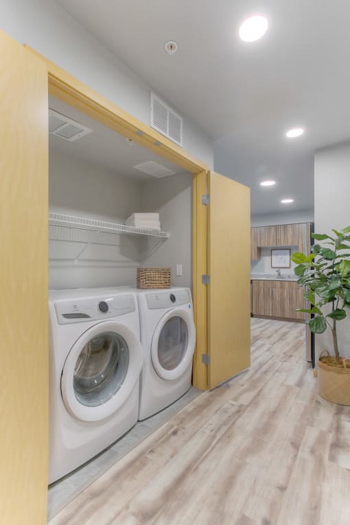 In-Unit Washer & Dryer