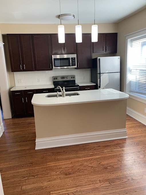 816 Eastgate Kitchen