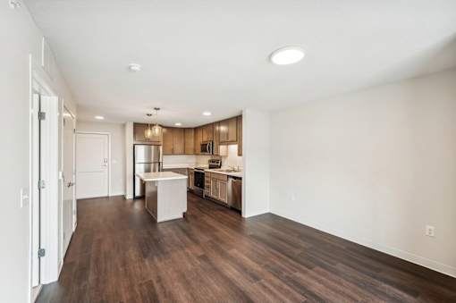 the preserve at ballantyne commons apartment living room and kitchen