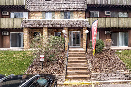 Victoria Flats, Roseville, Minnesota
