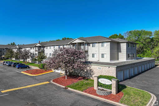 Dove Tree Apartments, Elk River, MN