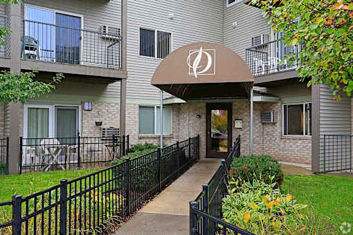 Dove Tree Apartments, Elk River, MN