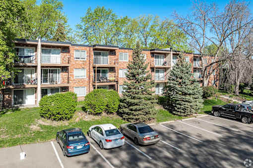 Apache Manor Apartments, Minneapolis, MN
