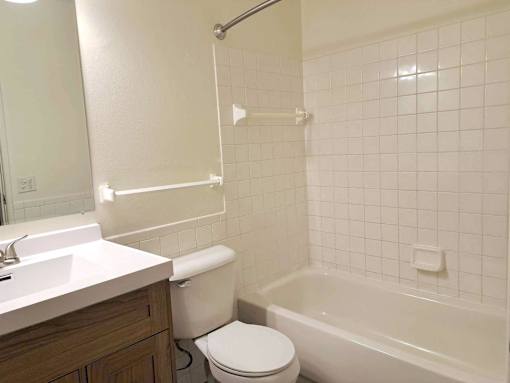 Corinthian Apartments Bathroom, Richfield, Minnesota