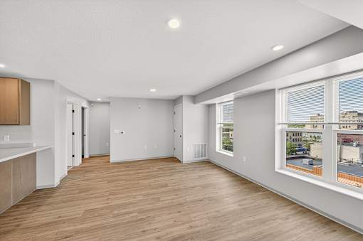 Snelling Yards Apartments, Minneapolis, MN