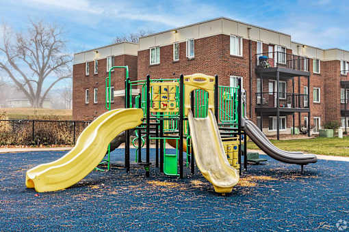 Rolling Hills Apartments, St Paul, MN