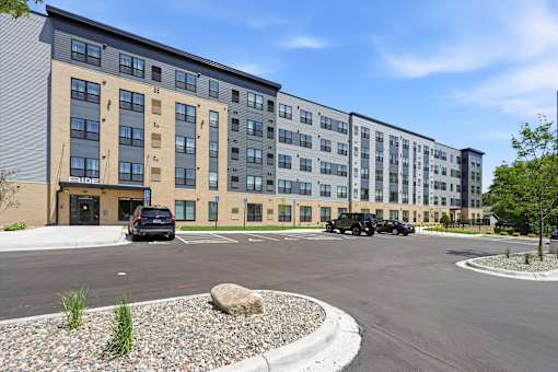 Ride Apartments, Little Canada, MN
