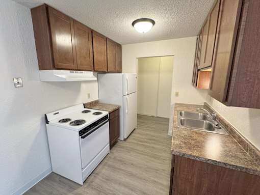 956 Place Apartments Forest Lake, Minnesota Kitchen