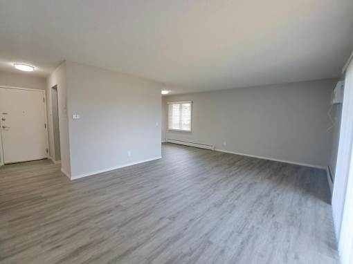 Corinthian Apartments Richfield, MN Living Room