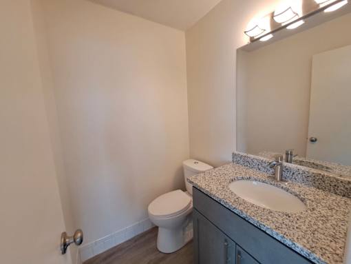 Corinthian Apartments Richfield, MN Bathroom