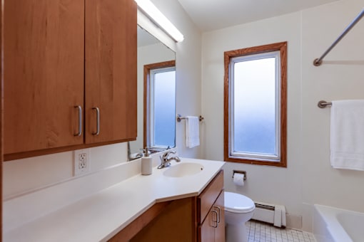 Rolling Hills Apartments, St Paul, MN