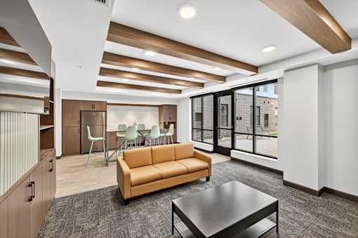 Lakefield Apartments, Uptown, Lynlake, Minneapolis, MN