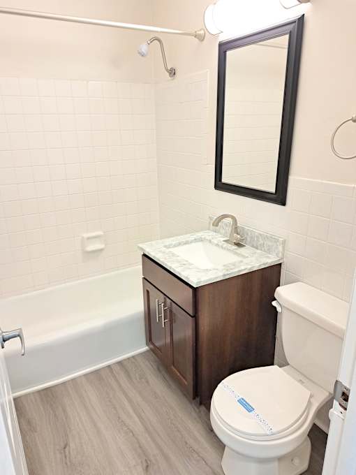 Northgate Crossing Apartments Bathroom, St. Paul, Minnesota