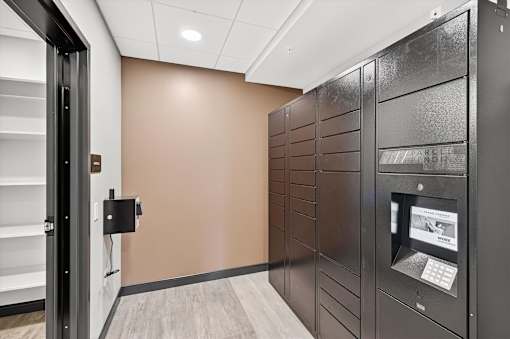 Lakefield Apartments, Uptown, Lynlake, Minneapolis, MN
