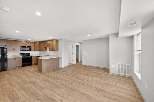 Lakefield Apartments, Uptown, Lynlake, Minneapolis, MN