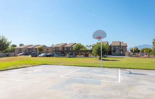 Dominium-Desert Palms-Basketball Court