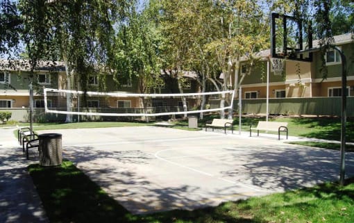Village Meadows_Basketball and Volleyball Court
