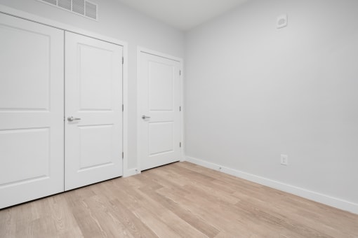 Closets View at Crossline, Columbus