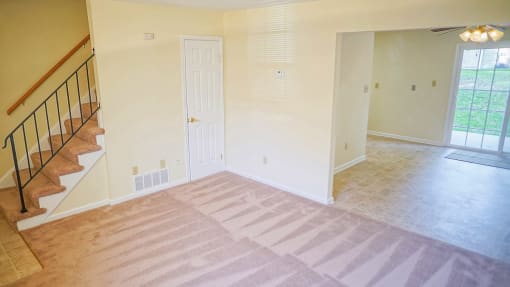Colonial Towne  Apartments interior